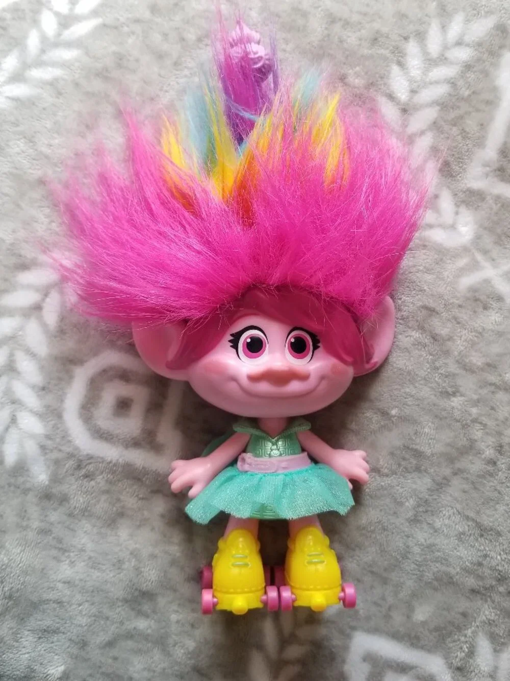 Trolls Party Hair Poppy Doll Pink Toy Roller Skates Musical Talking Works